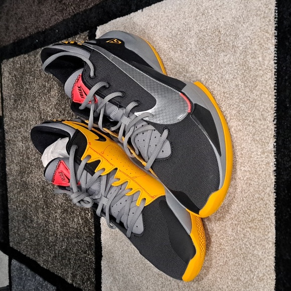 Nike zoom freak 2's 'Taxi' - Picture 4 of 6
